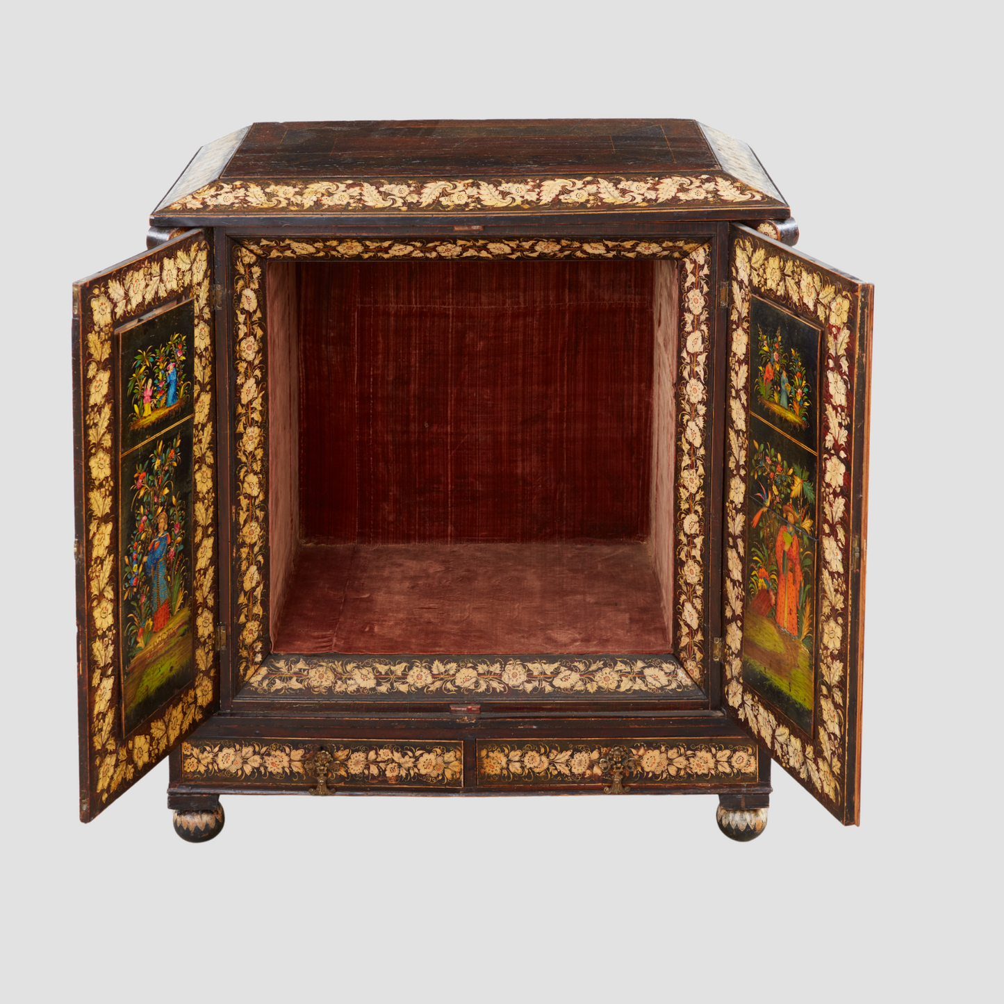 A VERY FINE REGENCY PARCEL GILT AND POLYCHROME JAPANNED AND PENWORK CABINET c. 1820