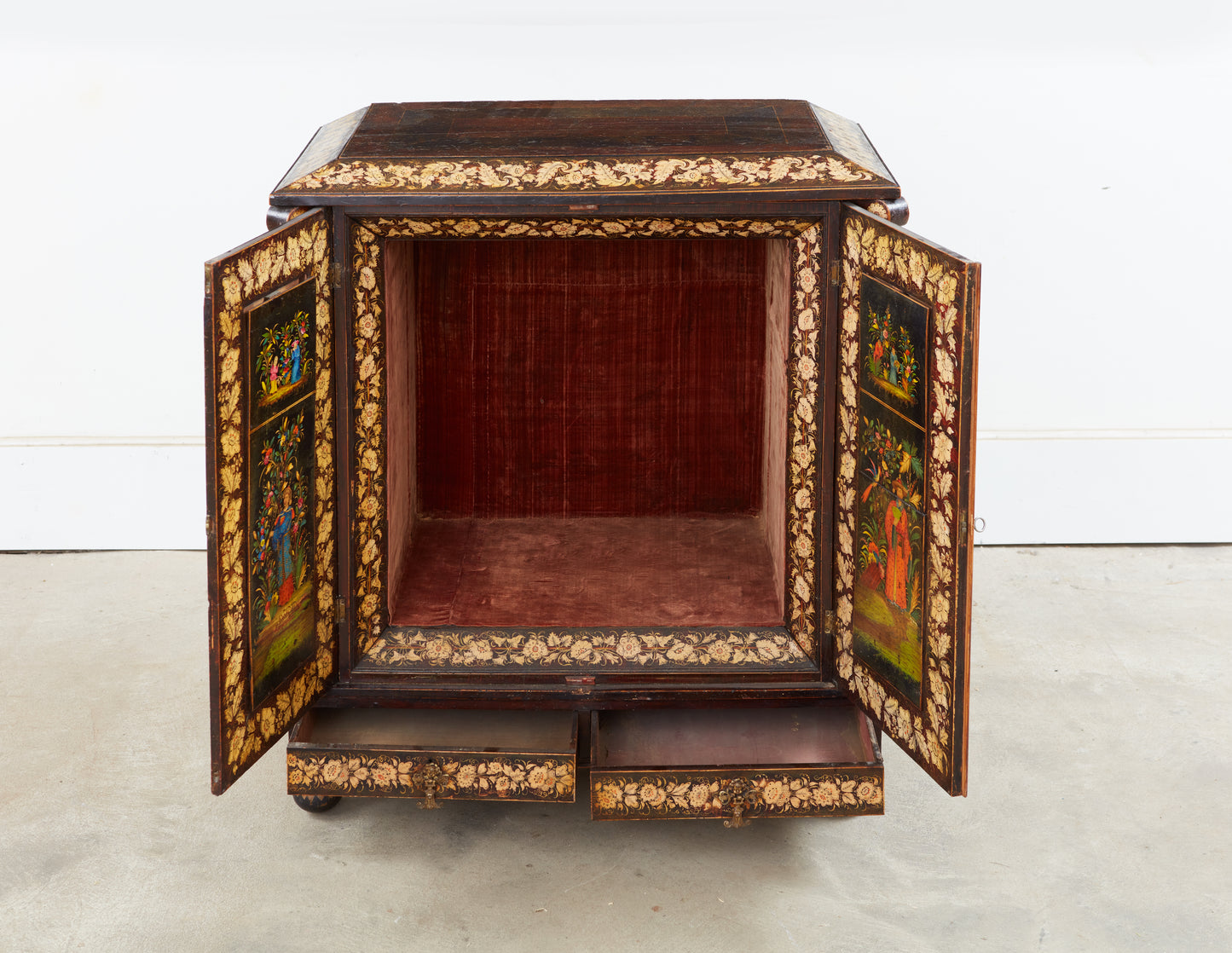 Regency Parcel Gilt and Polychrome Japanned and Penwork Cabinet c. 1820