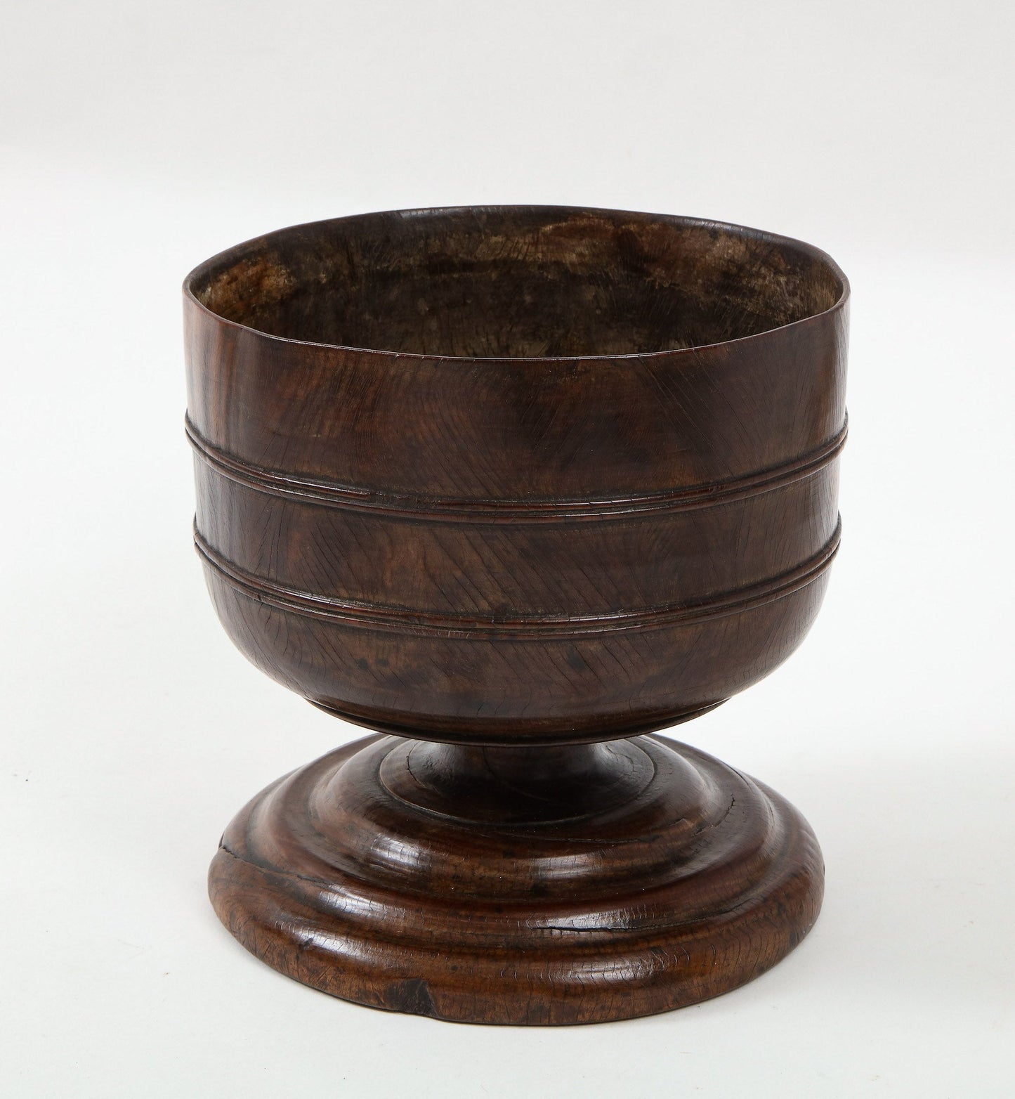 Lignum-vitae-wassail-bowl-(Big-one)-2