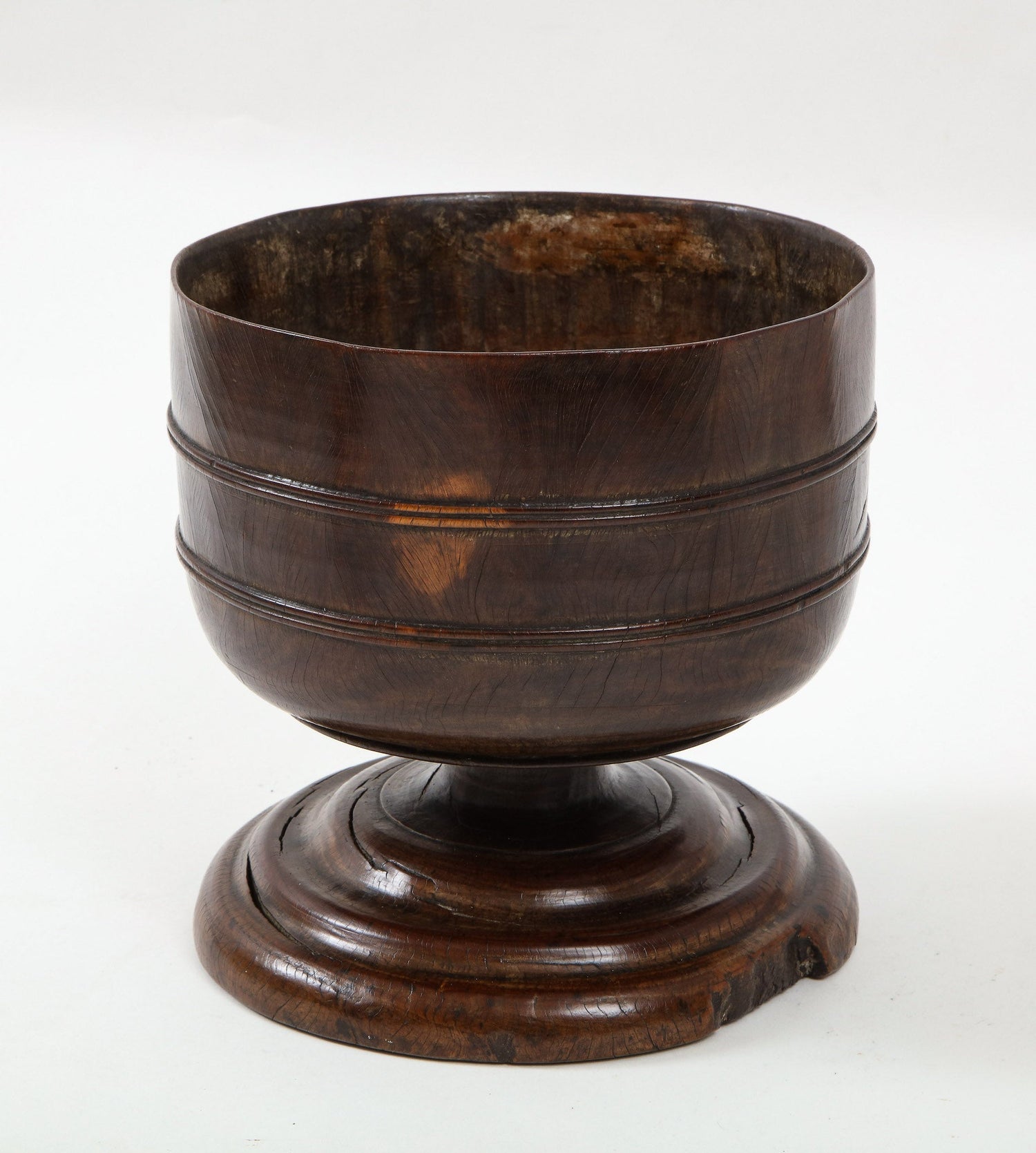 Lignum-vitae-wassail-bowl-(Big-one)-4