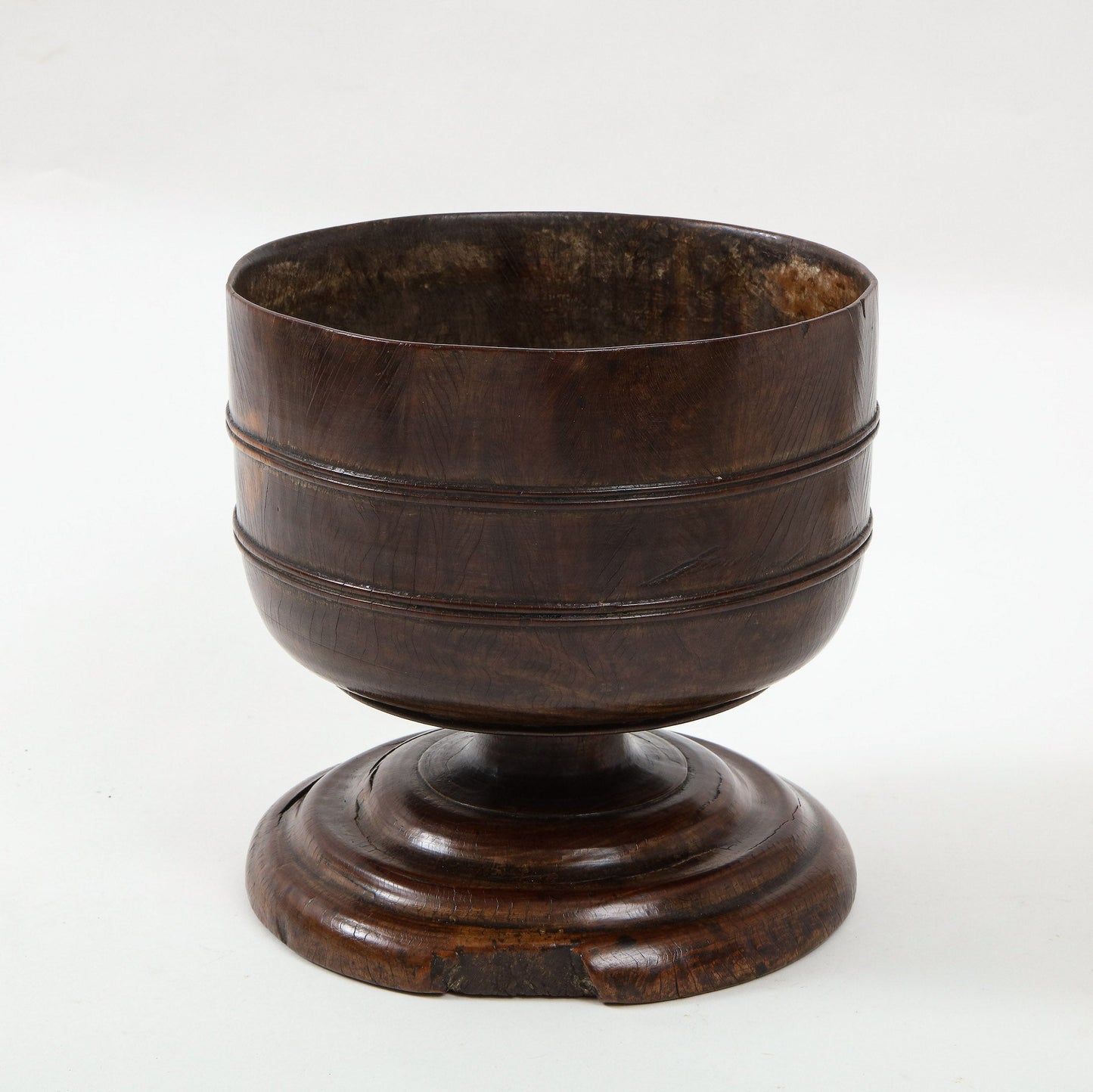 Lignum-vitae-wassail-bowl-(Big-one)-5