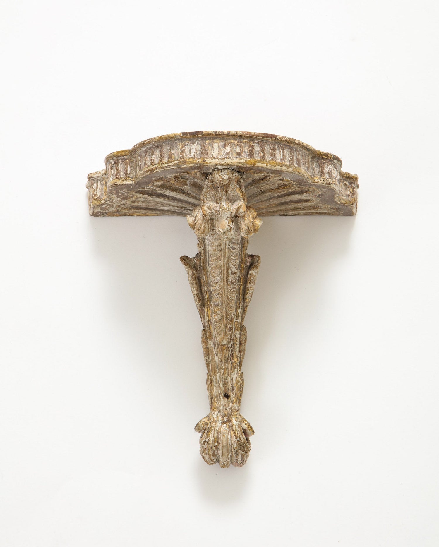 Neoclassical-Giltwood-Bracket-(single)-1