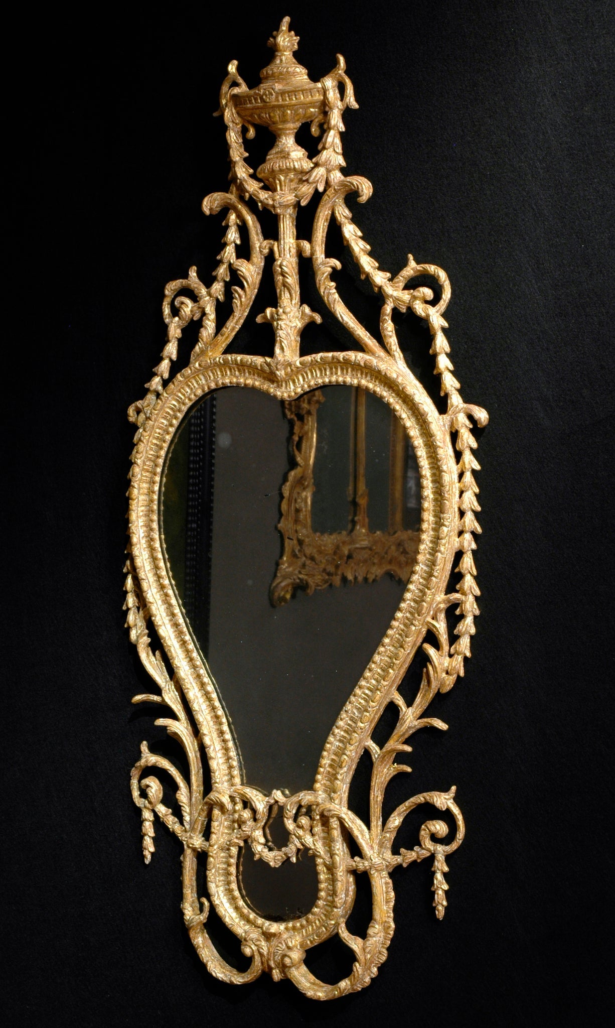 Small-Linnell-Heart-Shaped-Pier-Mirror