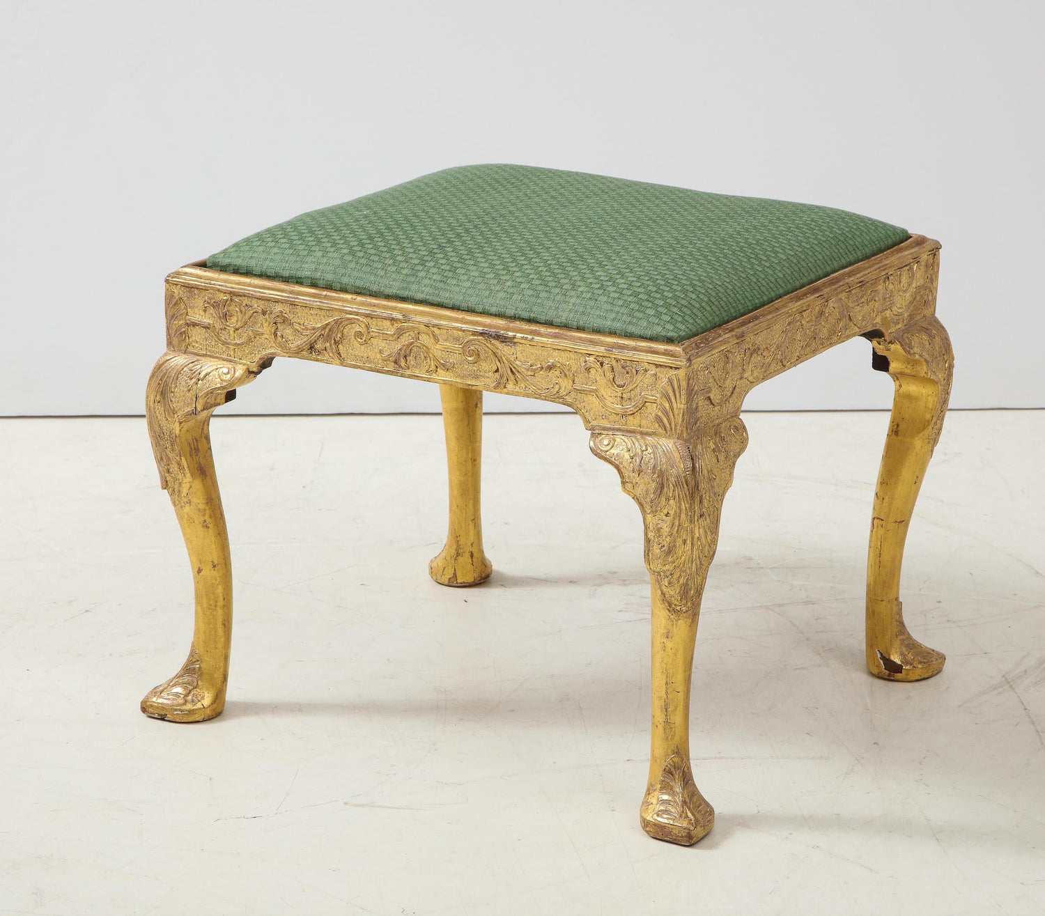 Carved-Gesso-Stool-with-Drop-In-Seat-(C-1740)-12