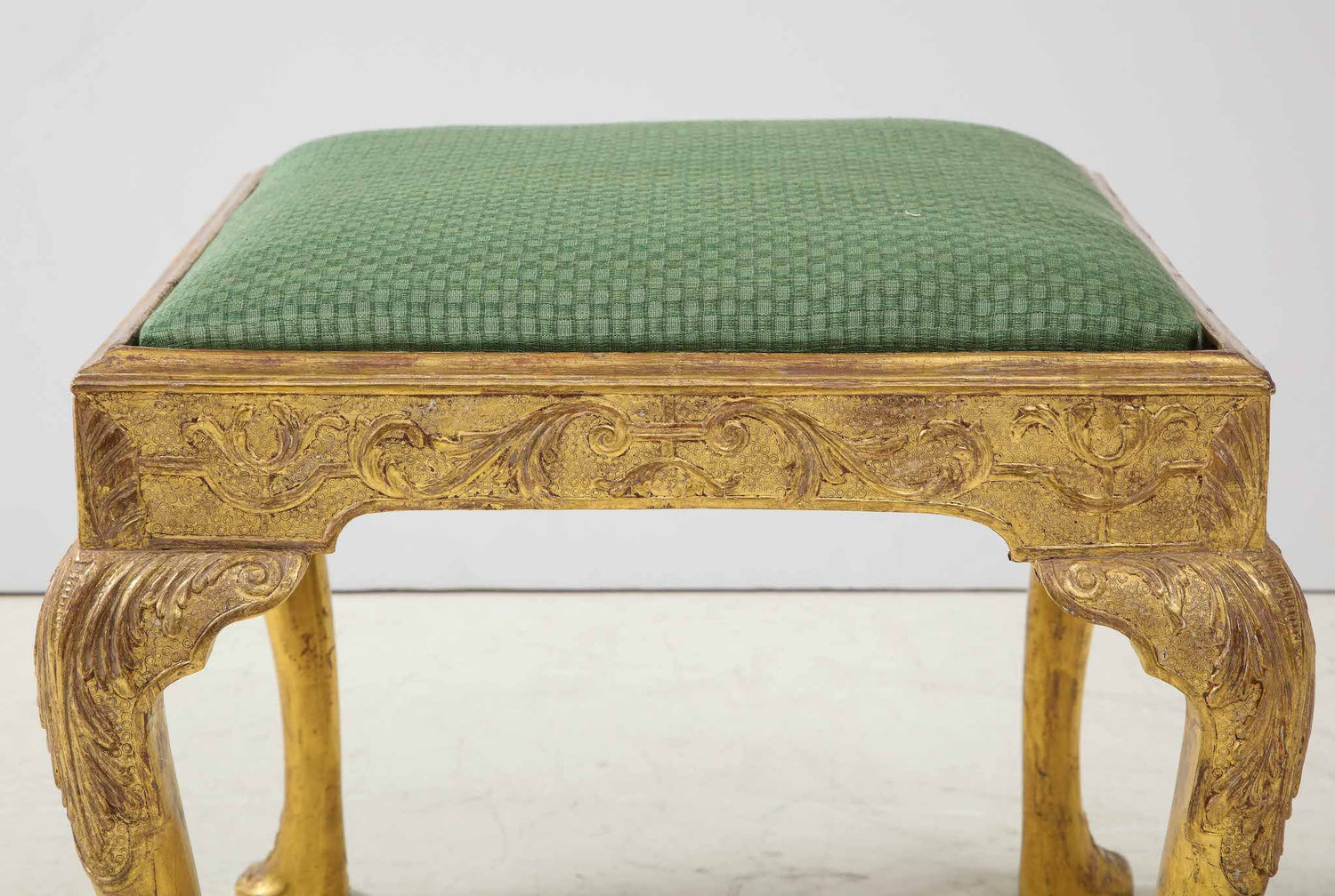 Carved-Gesso-Stool-with-Drop-In-Seat-(C-1740)-9