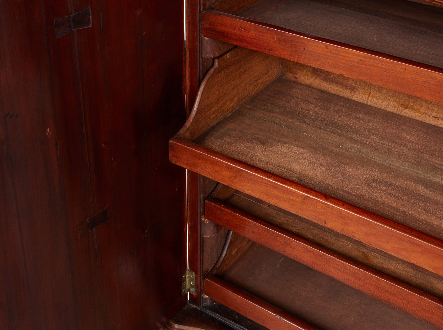 Serpentine Two Door Commode in Rosewood circa 1785