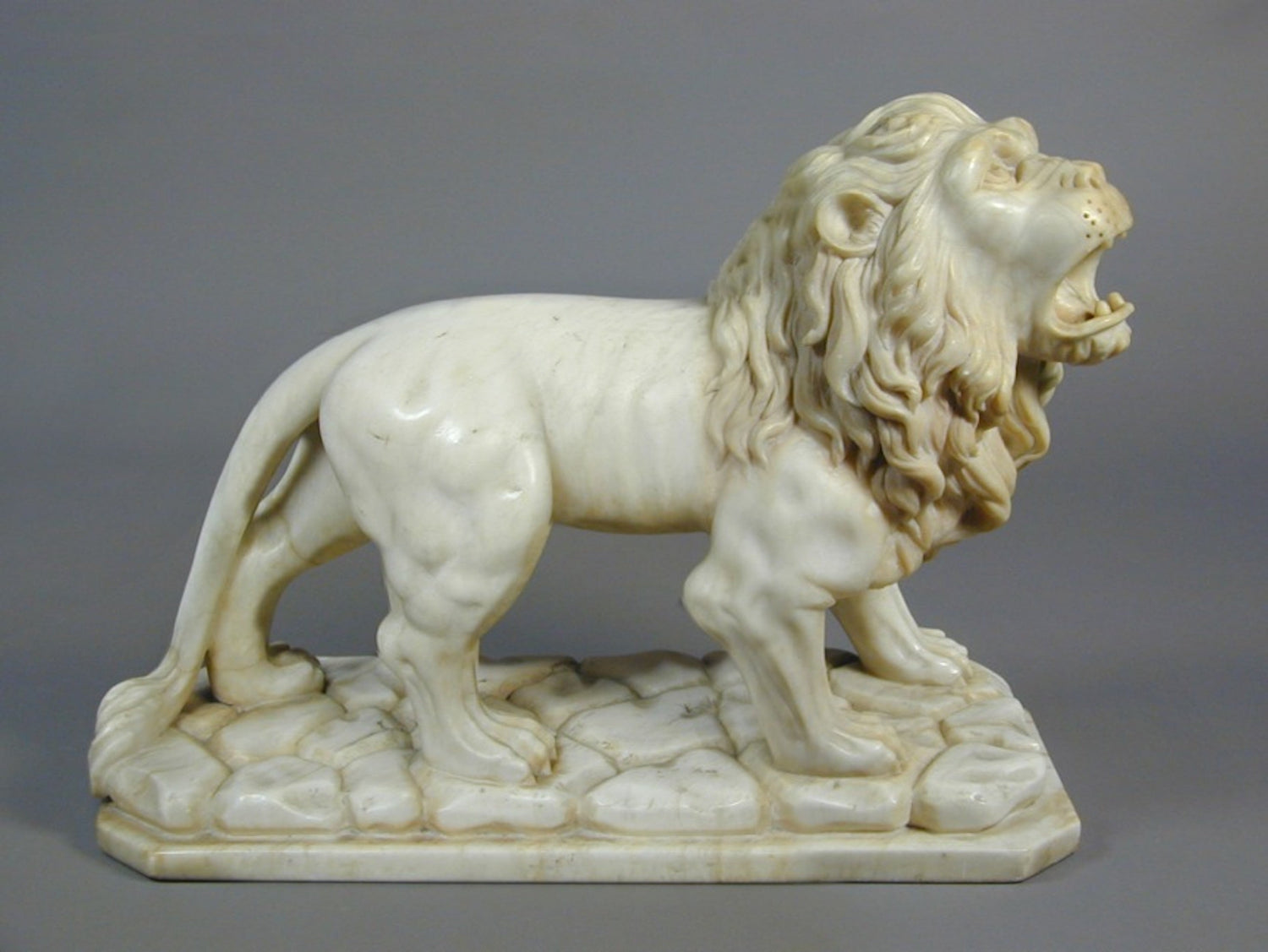 Alabaster-Carved-Lion-4