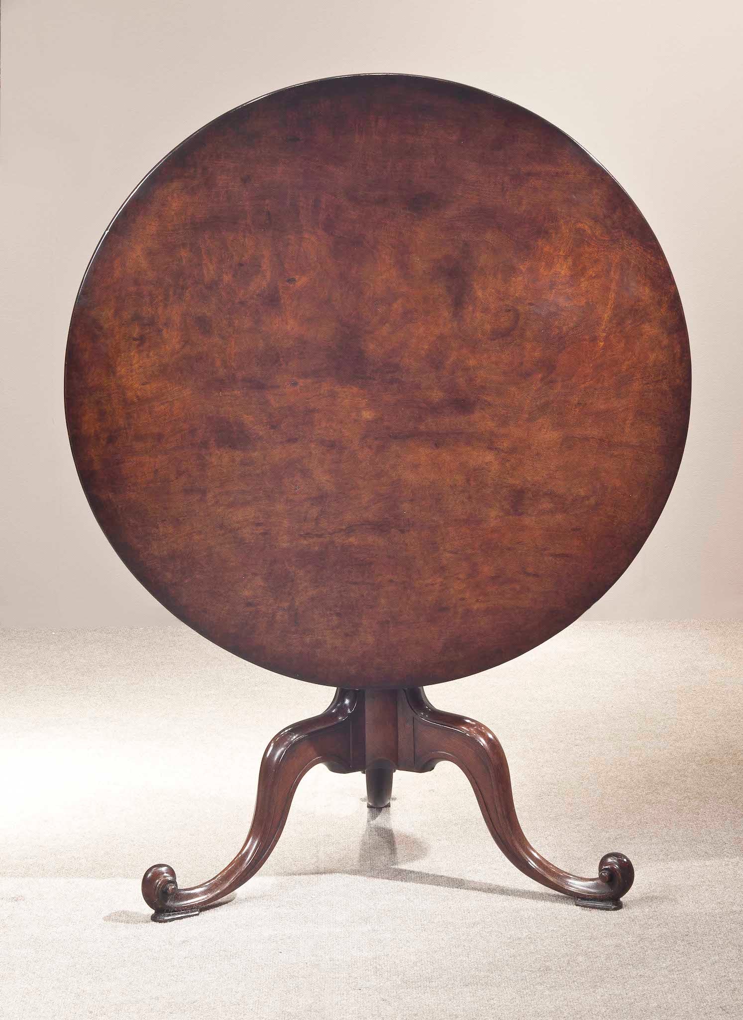 Mahogany-Tripod-Tea-Table-in-the-Manner-of-Chippendale-2