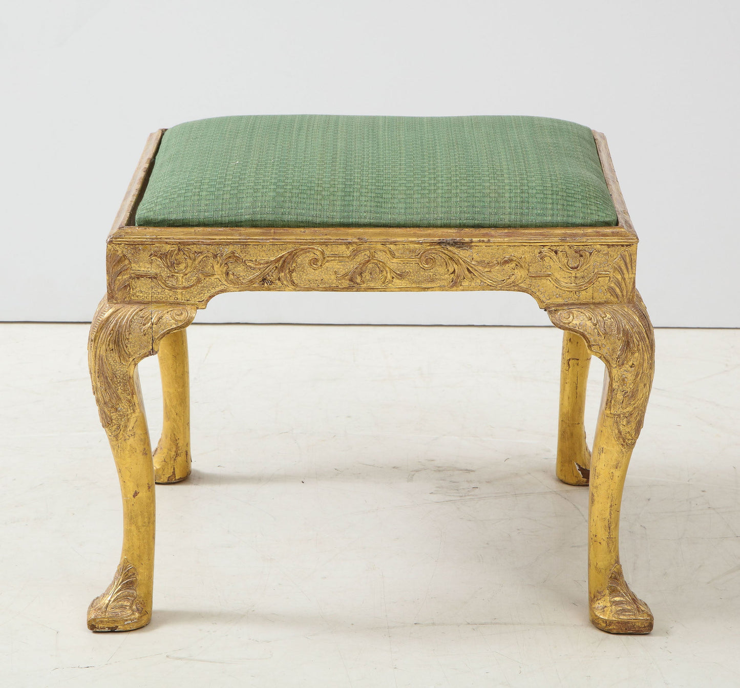 Carved-Gesso-Stool-with-Drop-In-Seat-(C-1740)-11