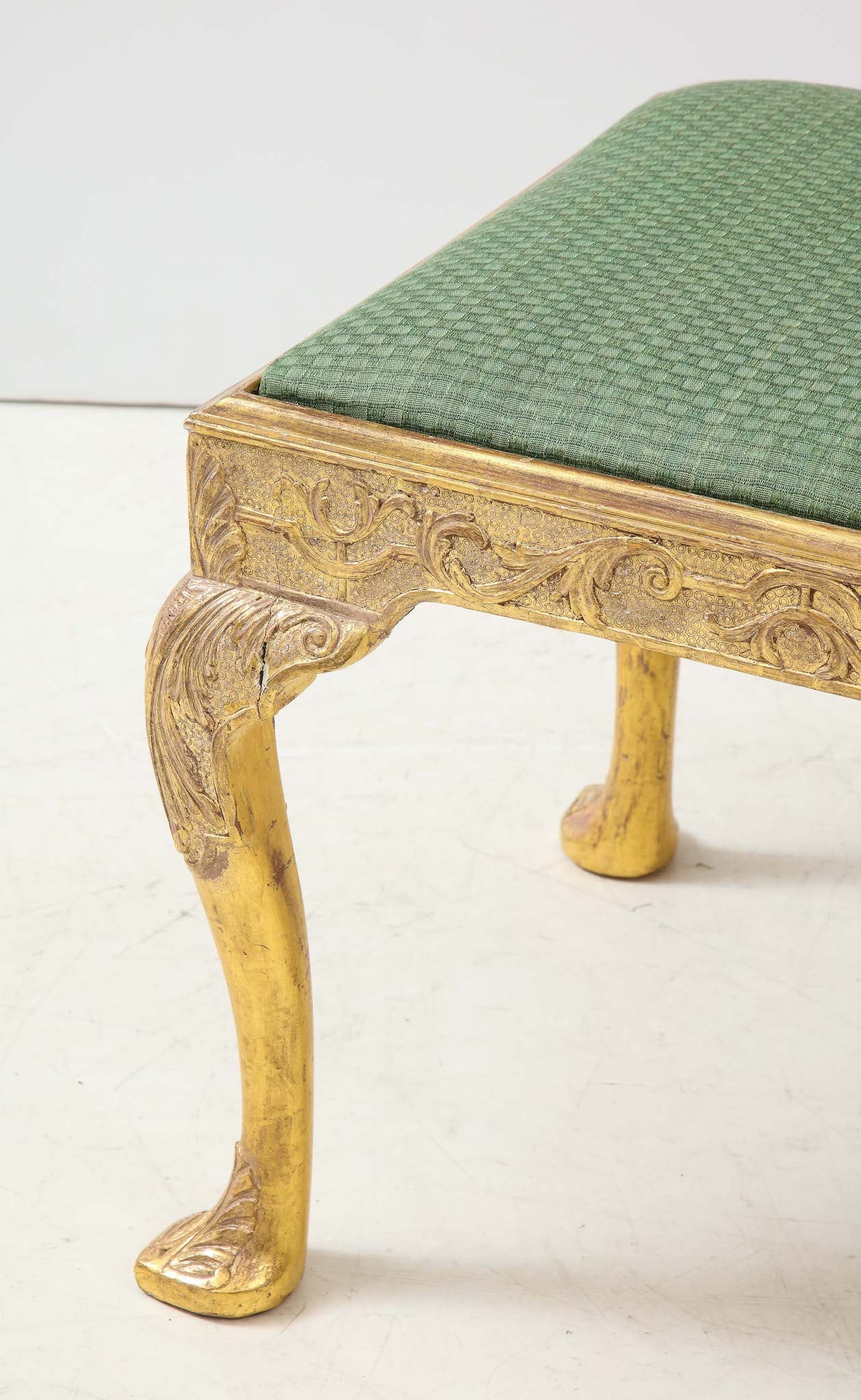 Carved-Gesso-Stool-with-Drop-In-Seat-(C-1740)-7